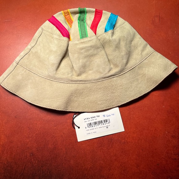 Paul Smith mainline ran sueded leather with rainbow stripes - Picture 2 of 4